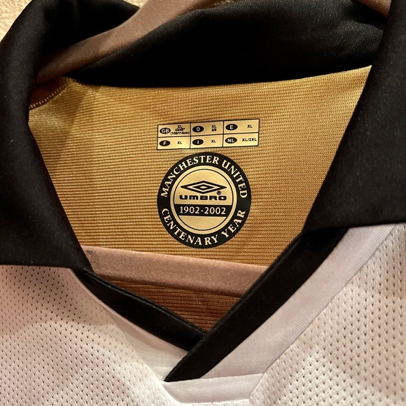 REVERSIBLE Manchester United 2001/2002 Centenary jersey - Picture 7 of 7